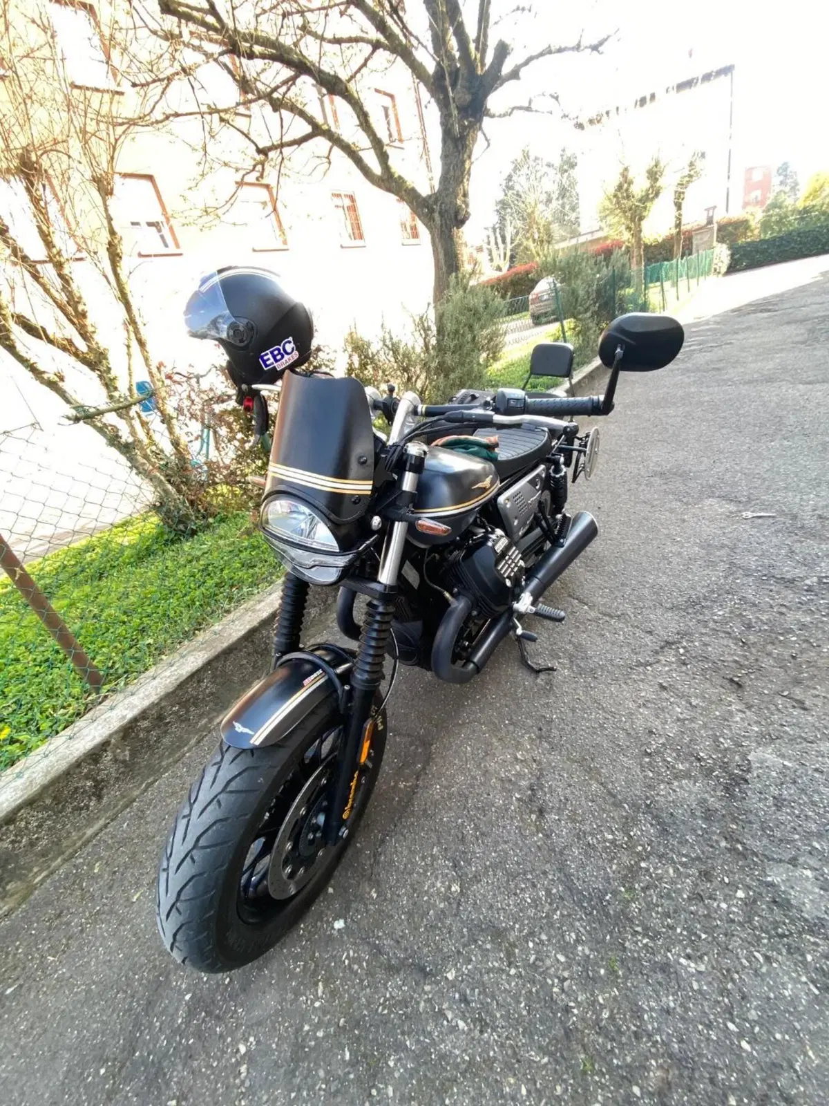 Moto Guzzi V9 Bobber Special Edition (2023 - 25)