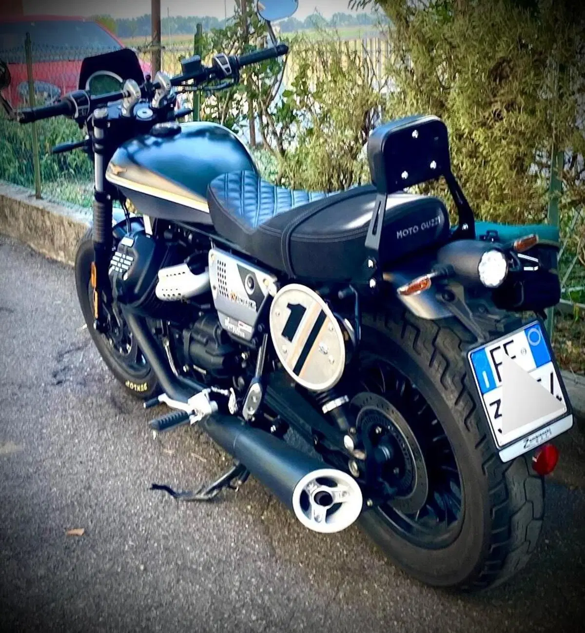 Moto Guzzi V9 Bobber Special Edition (2023 - 25) (3)