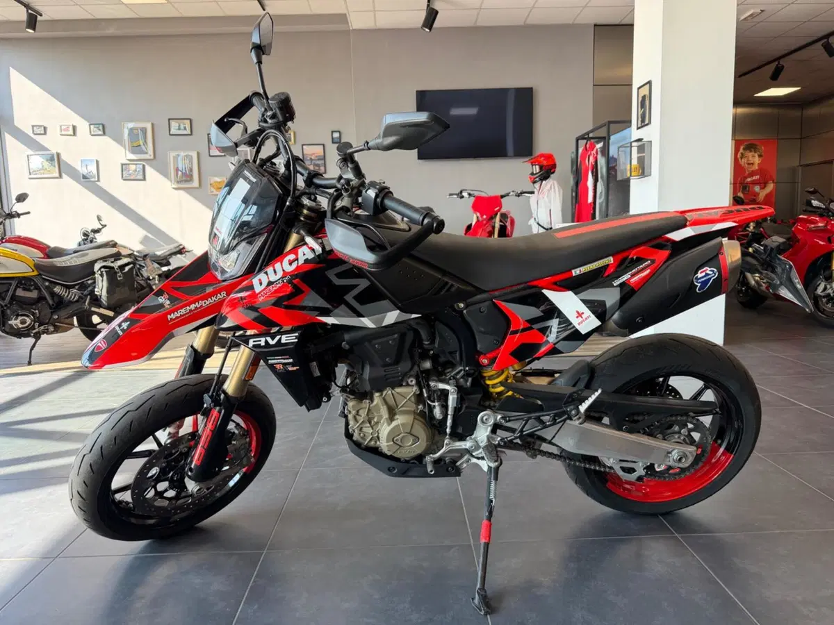 Ducati Hypermotard 698 Mono RVE (2024 - 26) (2)