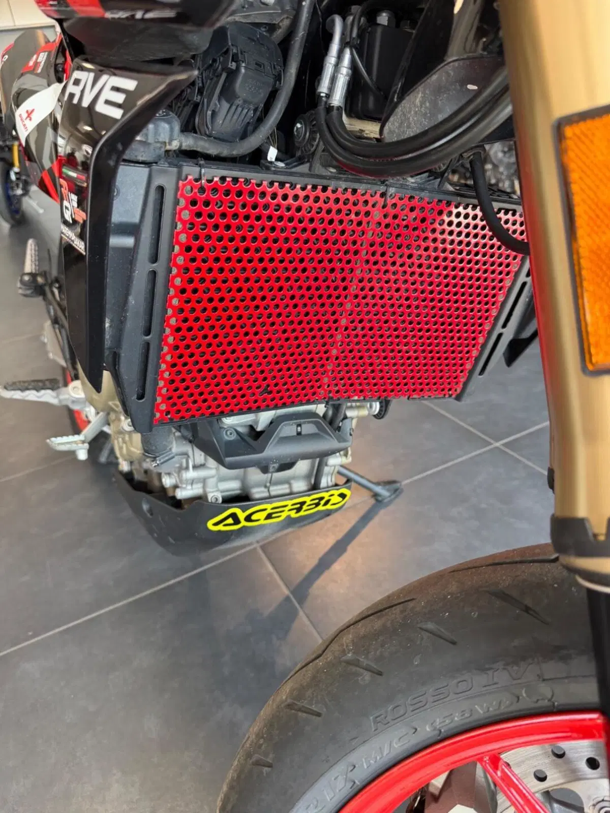 Ducati Hypermotard 698 Mono RVE (2024 - 26) (10)
