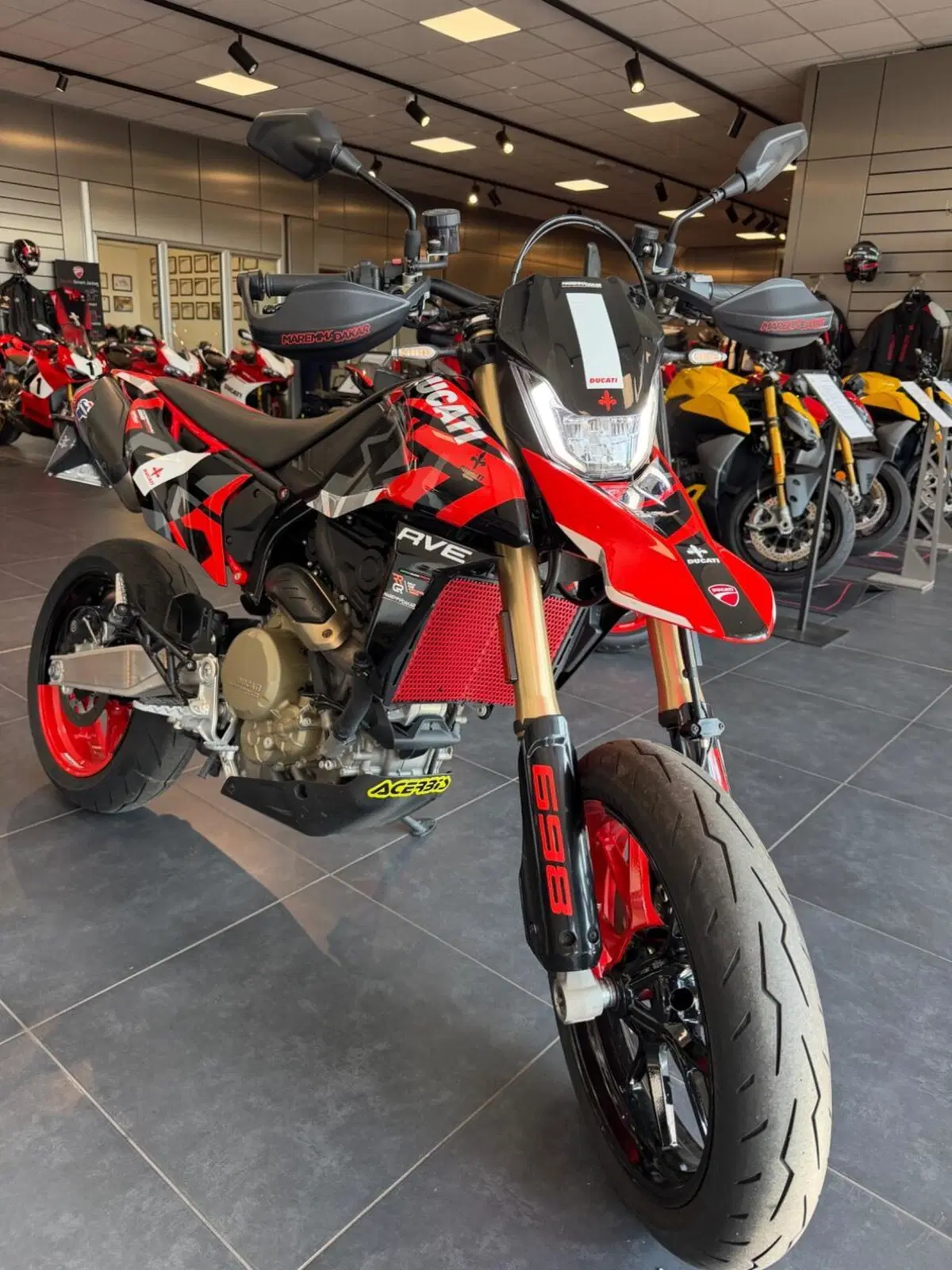 Ducati Hypermotard 698 Mono RVE (2024 - 26) (5)