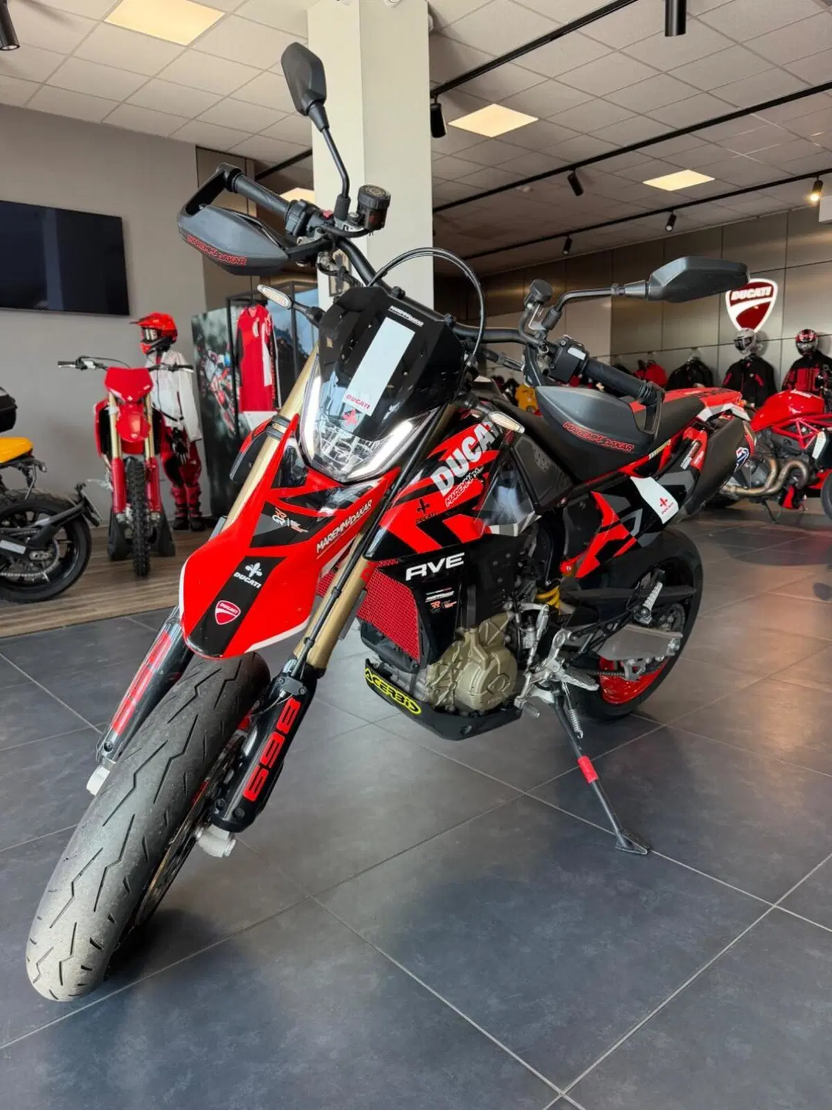 Ducati Hypermotard 698 Mono RVE (2024 - 26) (6)