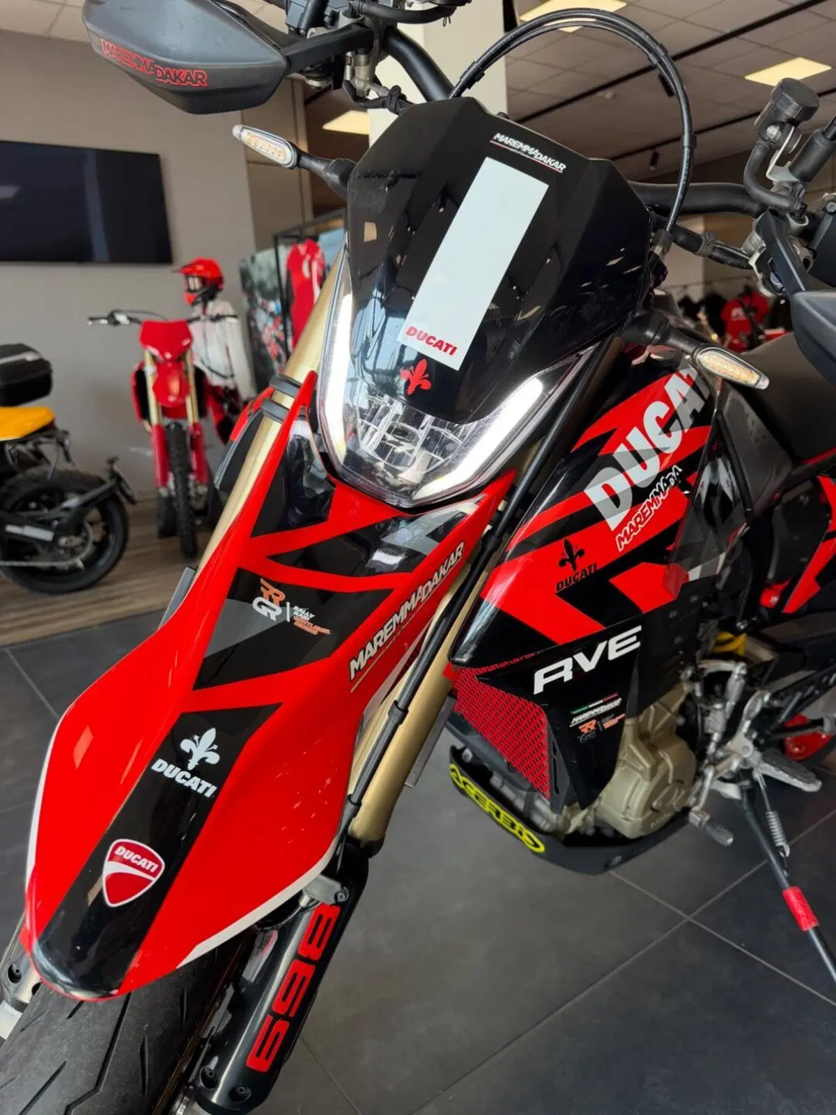Ducati Hypermotard 698 Mono RVE (2024 - 26) (7)