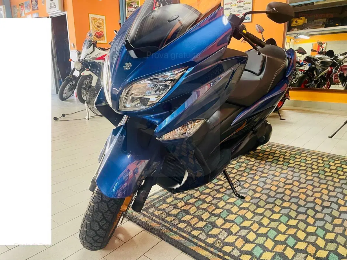 Suzuki Burgman 400 (2025 - 26) (6)