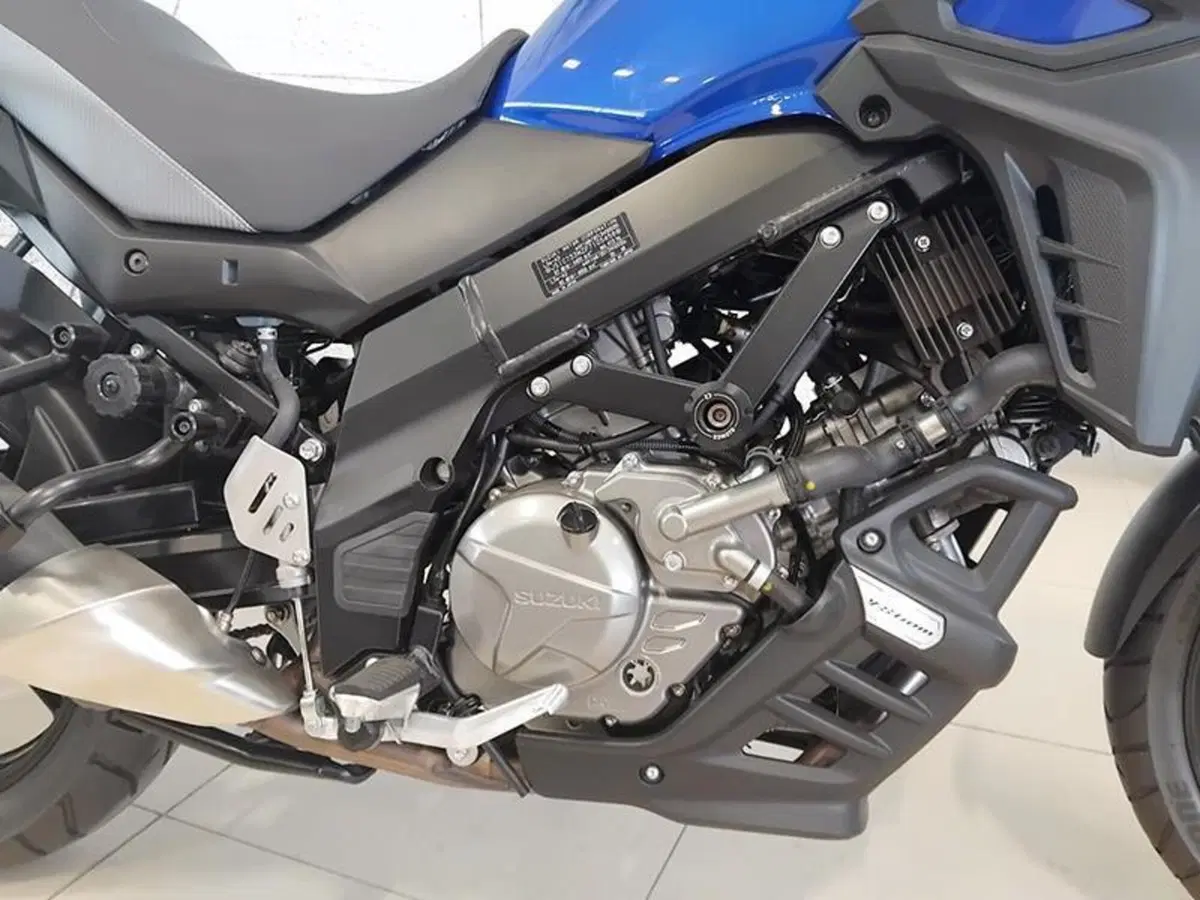 Suzuki V-Strom 650 (2021 - 25) (9)