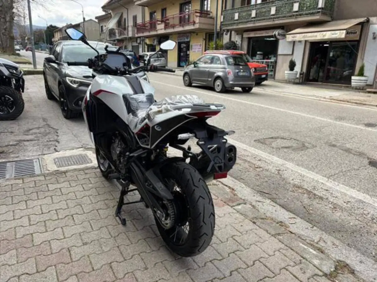 Moto Morini X-Cape 1200 (2026) (5)
