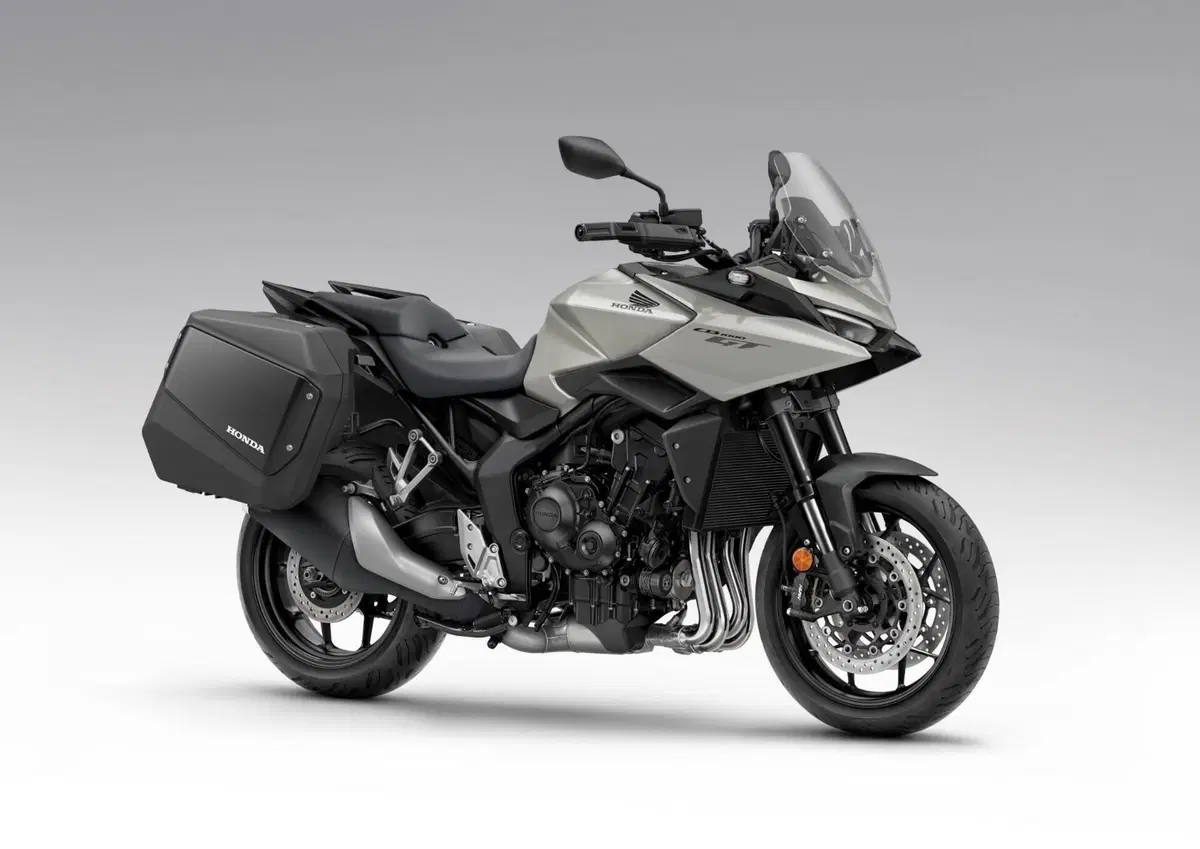 Honda CB 1000 GT (2026) (3)