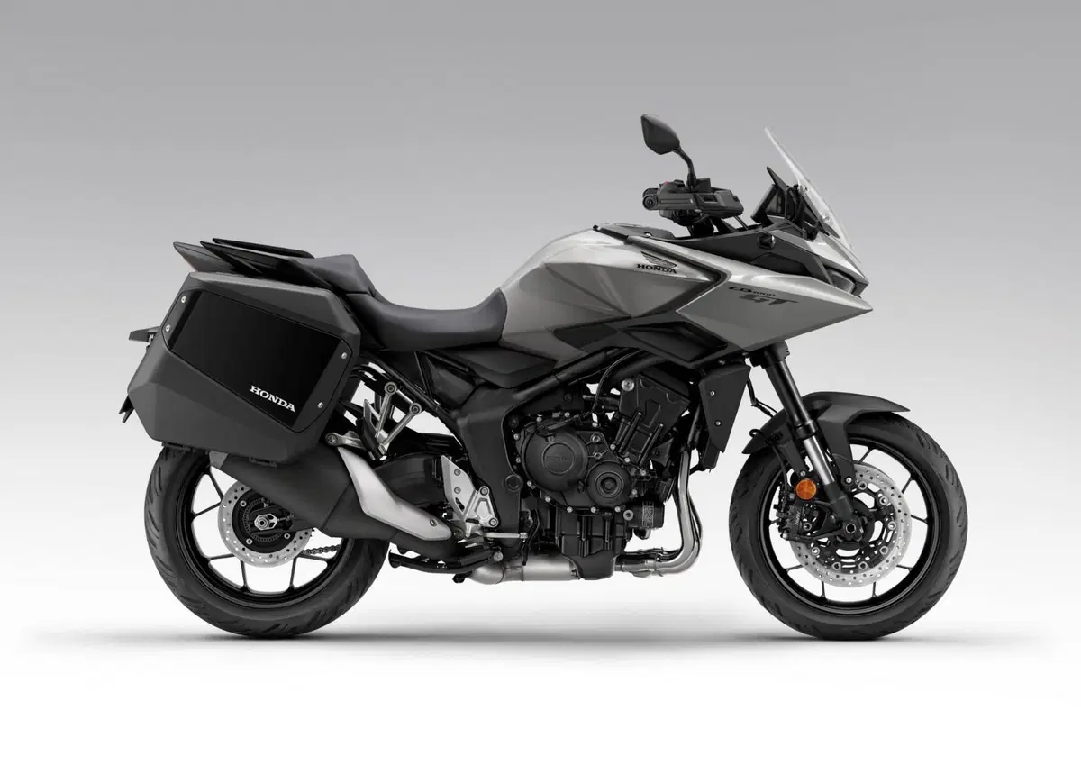 Honda CB 1000 GT (2026) (11)