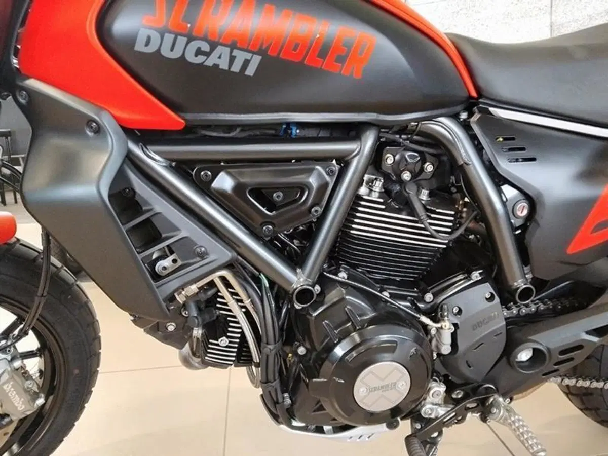 Ducati Scrambler 800 Full Throttle (2023 - 24) (4)