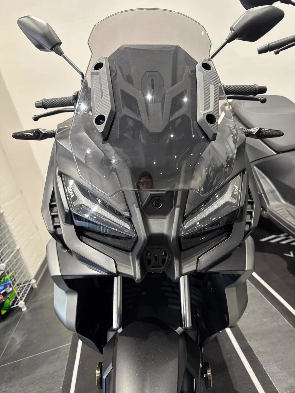 Voge Sfida SR2 ADV (2026) (2)