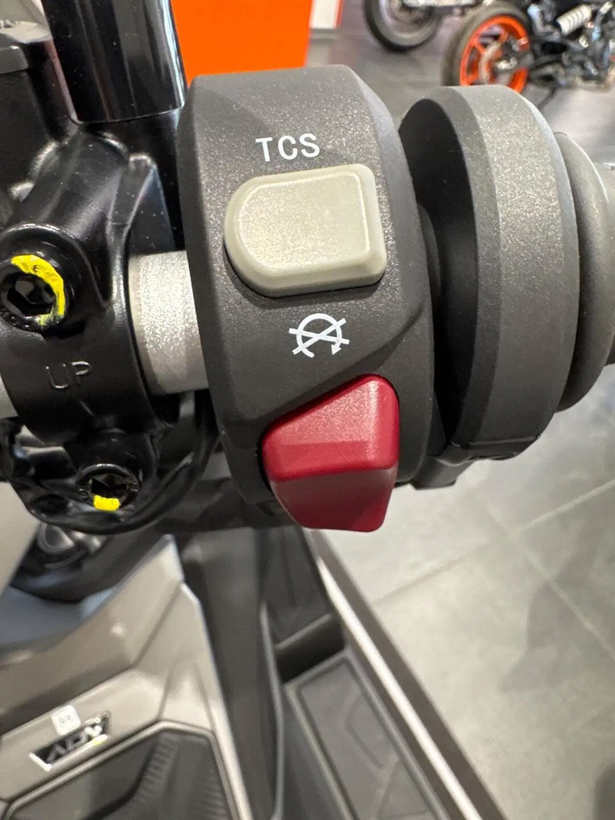 Voge Sfida SR2 ADV (2026) (7)
