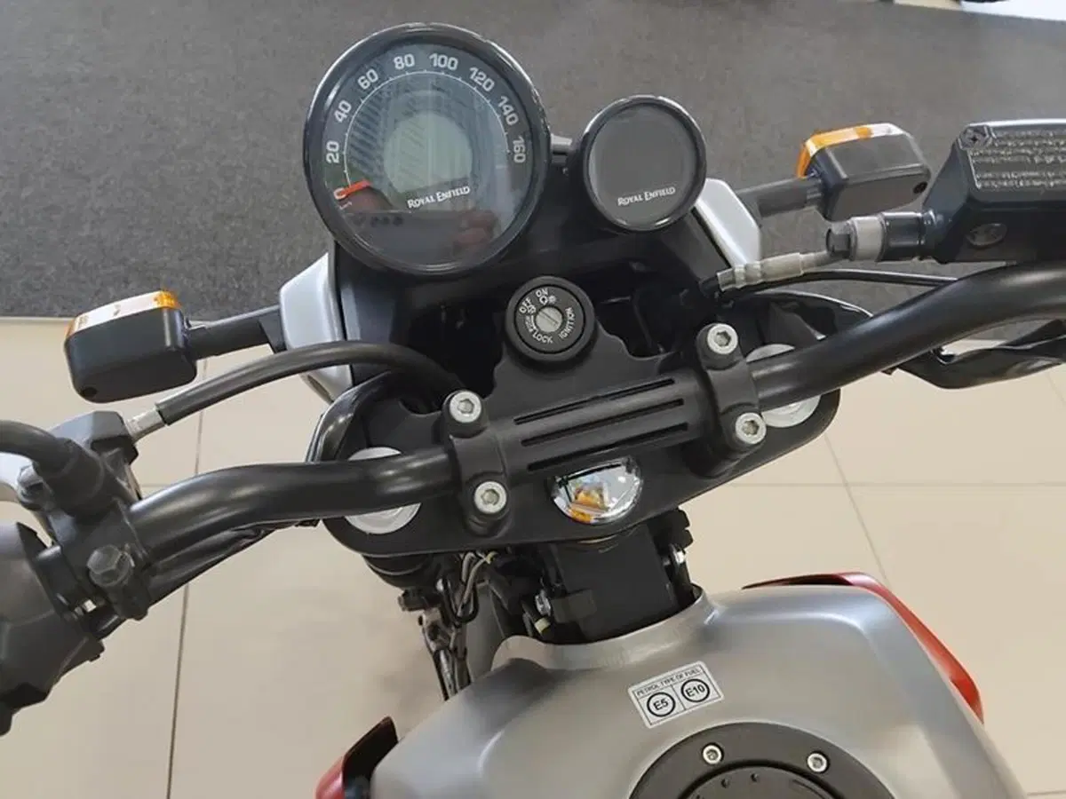 Royal Enfield Scram 411 (2022 - 24) (6)