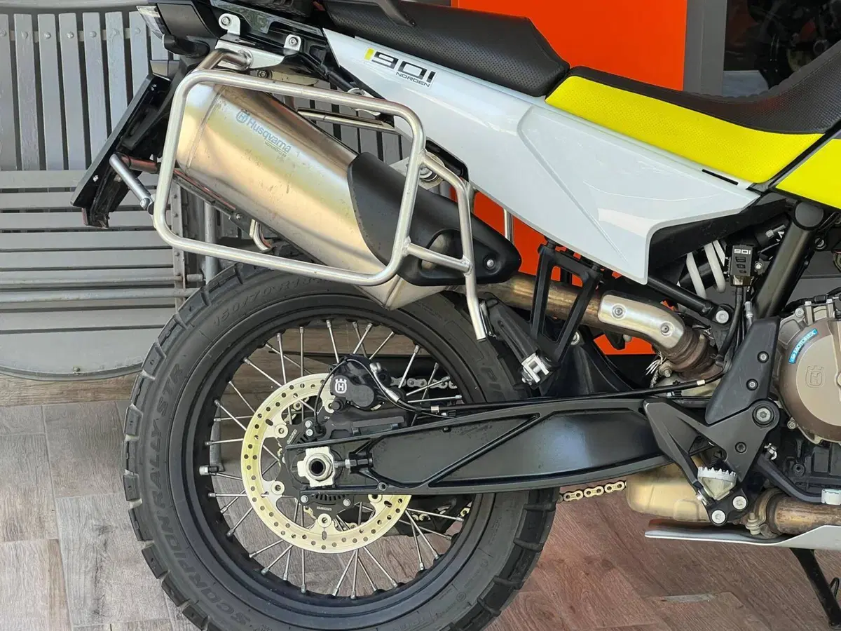 Husqvarna Norden 901 (2022 - 26) (5)