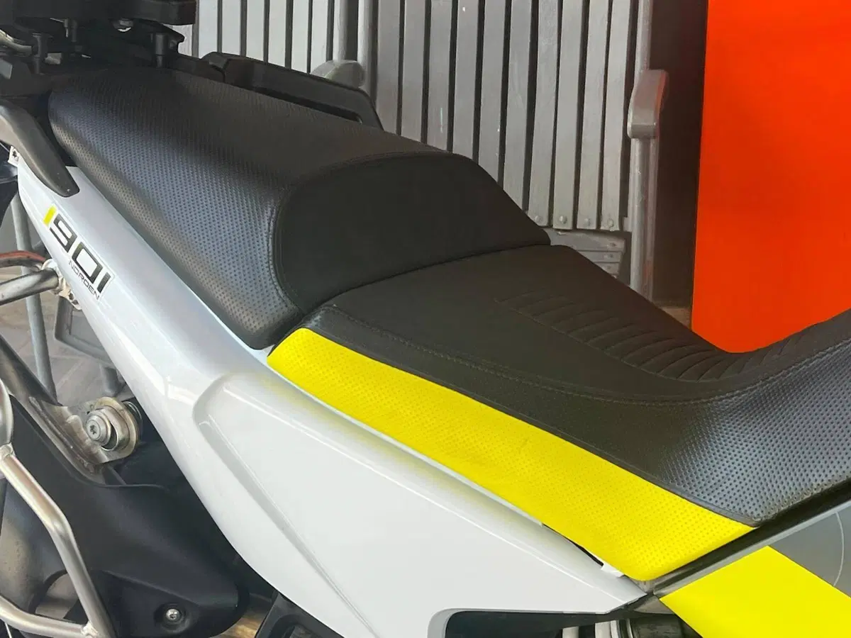 Husqvarna Norden 901 (2022 - 26) (6)