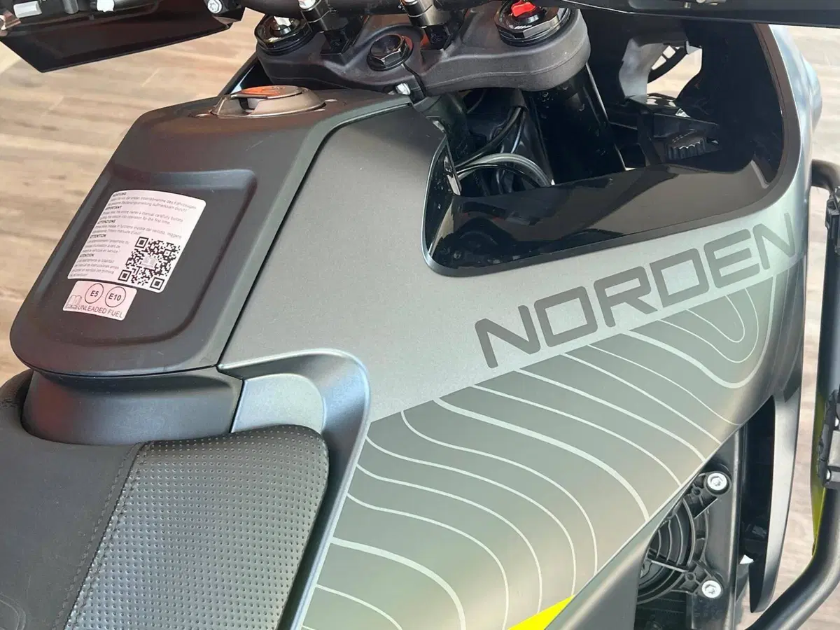 Husqvarna Norden 901 (2022 - 26) (7)