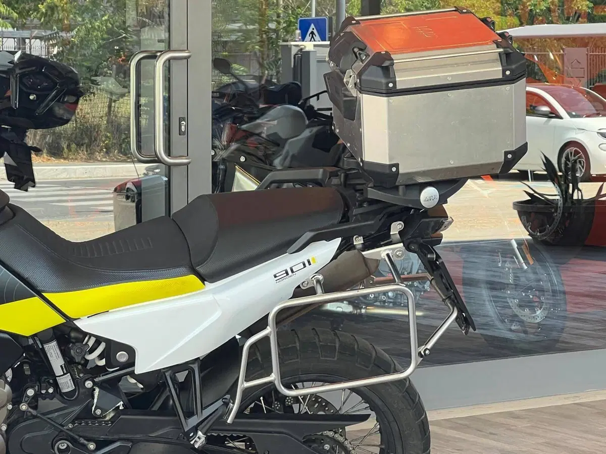Husqvarna Norden 901 (2022 - 26) (13)