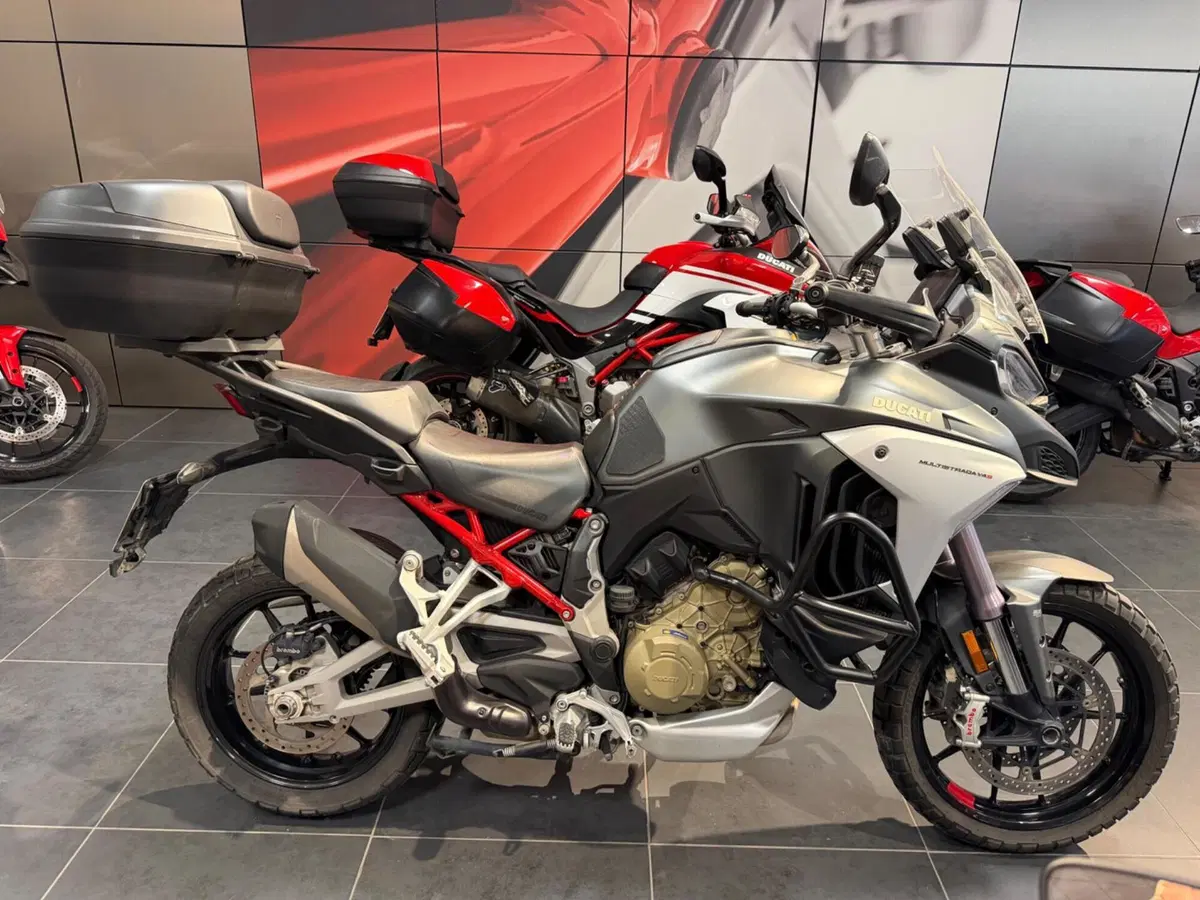 Ducati Multistrada V4 S (2021 - 24) (2)
