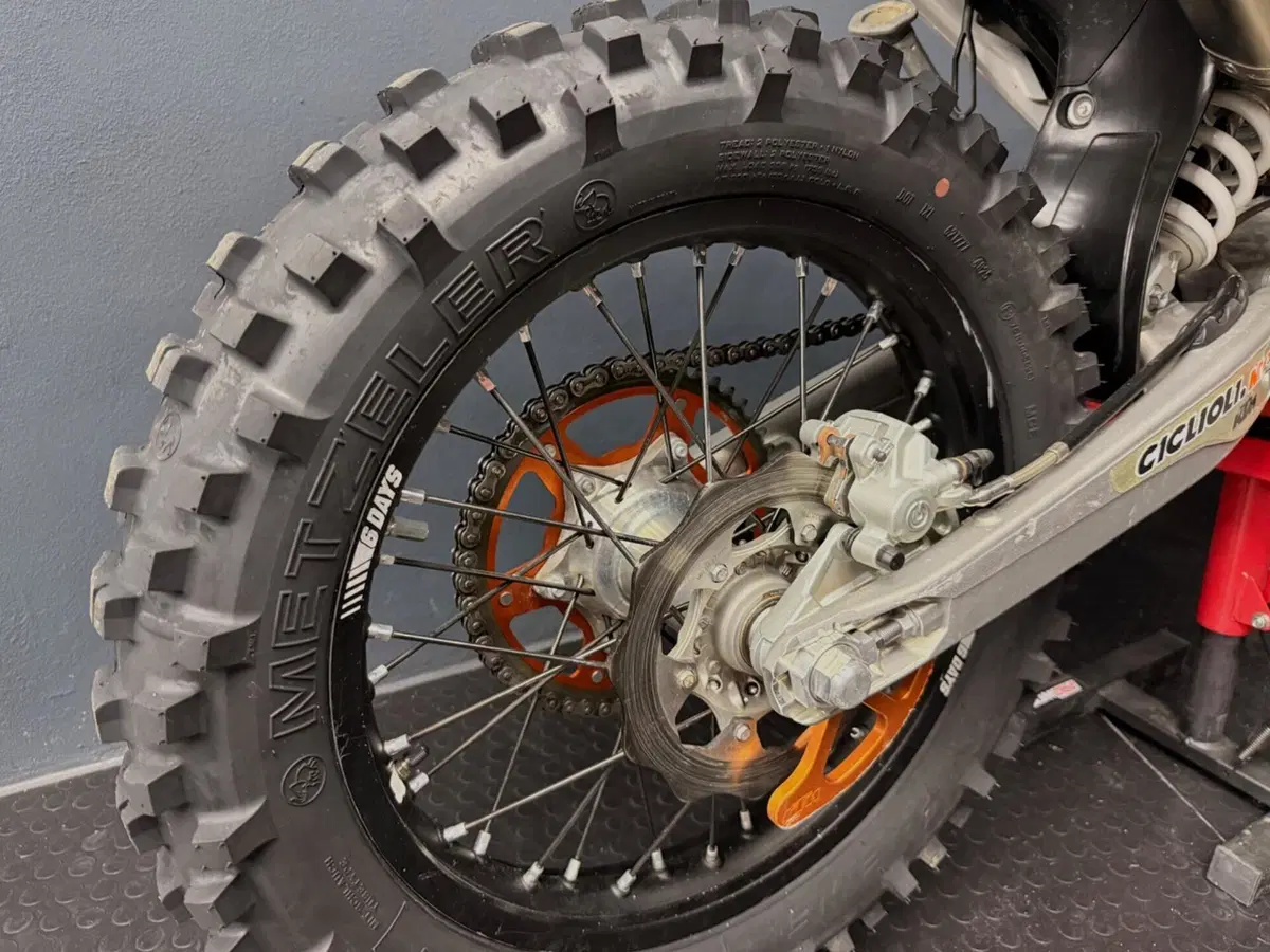 KTM 450 EXC-F (2017) (3)
