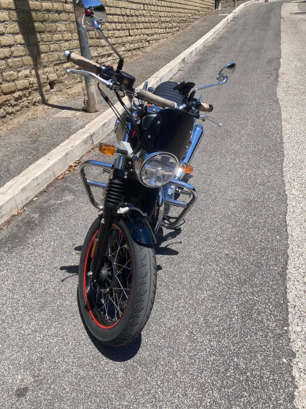 Royal Enfield Interceptor 650 (2021 - 26) (3)