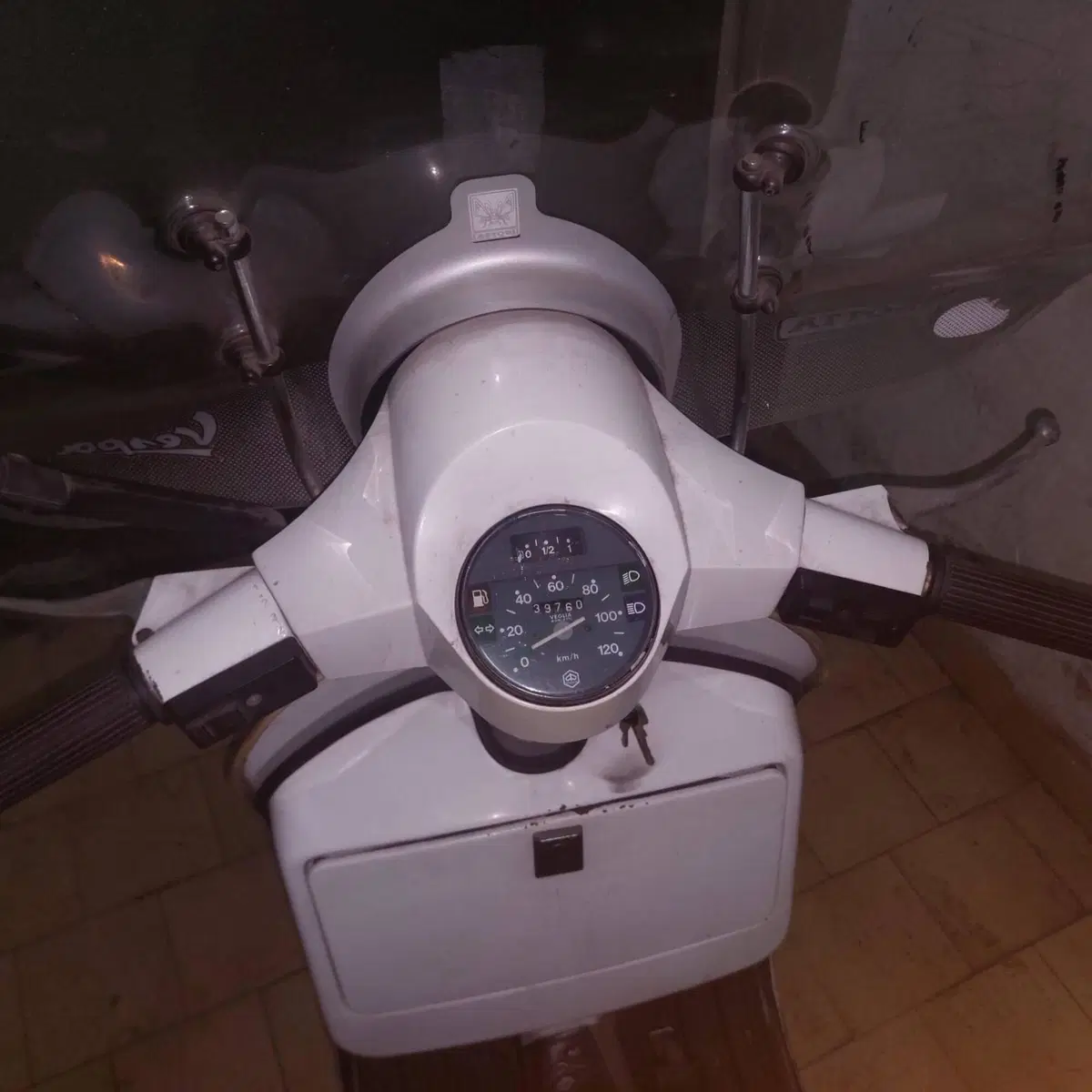 Piaggio vespa 125 PX (3)