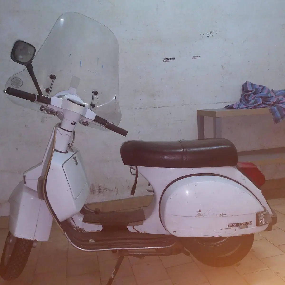 Piaggio vespa 125 PX (5)