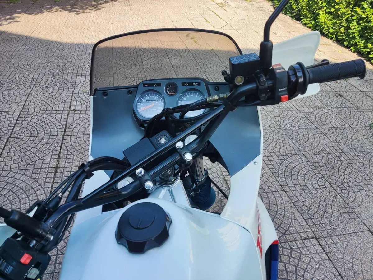 Honda transalp 600 (6)