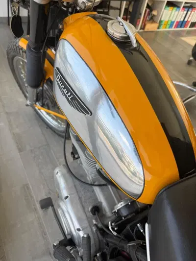 Ducati Scrambler 250 d'epoca