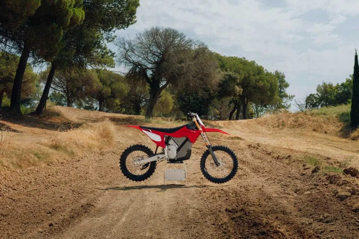 Stark VARG Factory Edition: arrivano le versioni "totali" di MX ed EX [GALLERY] (4)