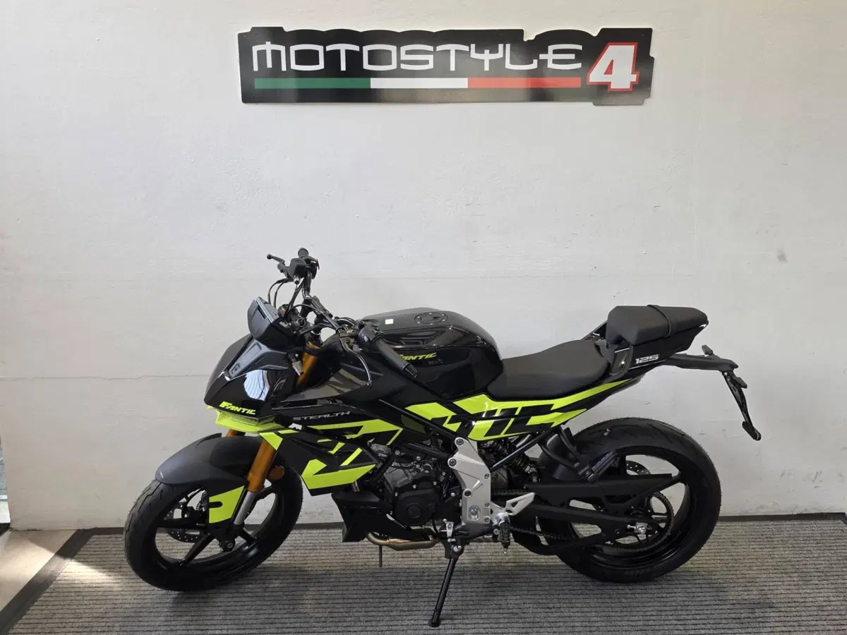 Fantic Motor Stealth 125 (2025 - 26) (2)