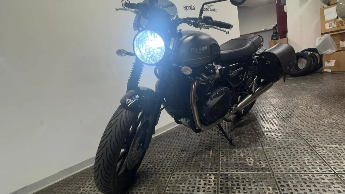 Triumph Speed Twin 900 (2023 - 24) (5)