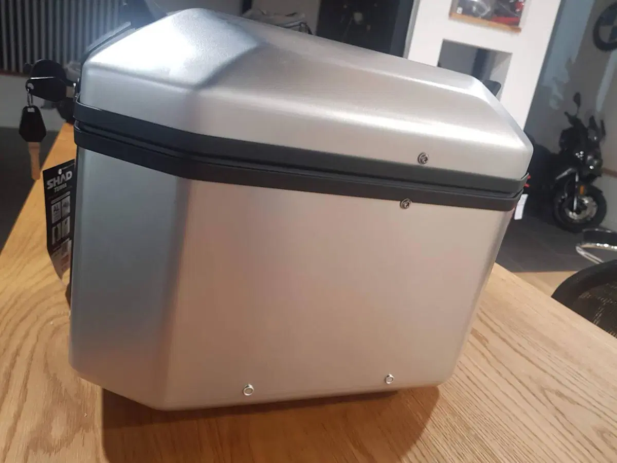 Bualetto Shad 48 Litri (2)
