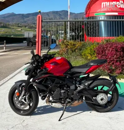 MV Agusta Brutale 800 R (2023 - 25) usata