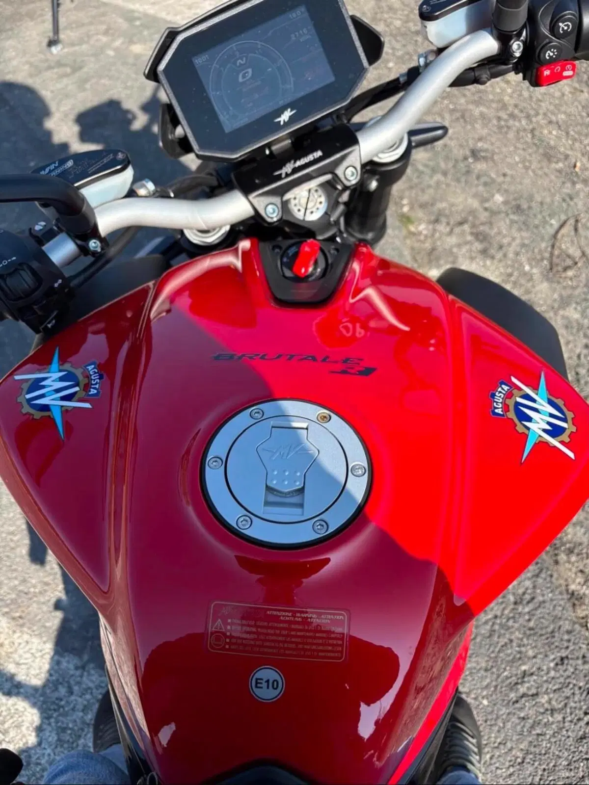 MV Agusta Brutale 800 R (2023 - 25) (2)