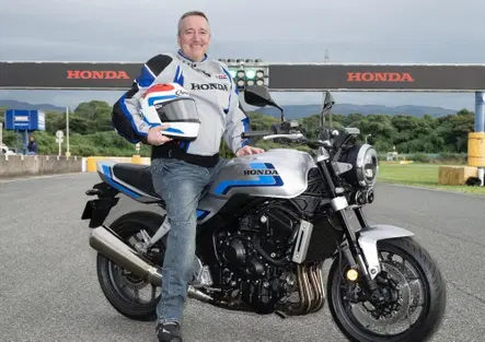 Freddie Spencer sulla Honda CB1000F: Sbagliare è facile, ma questa moto è viva! [VIDEO]