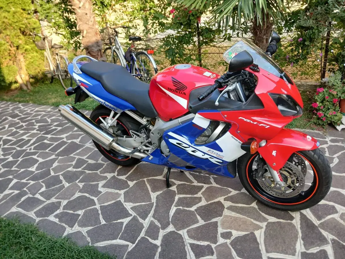 Honda CBR 600 F (2001 - 06) (4)