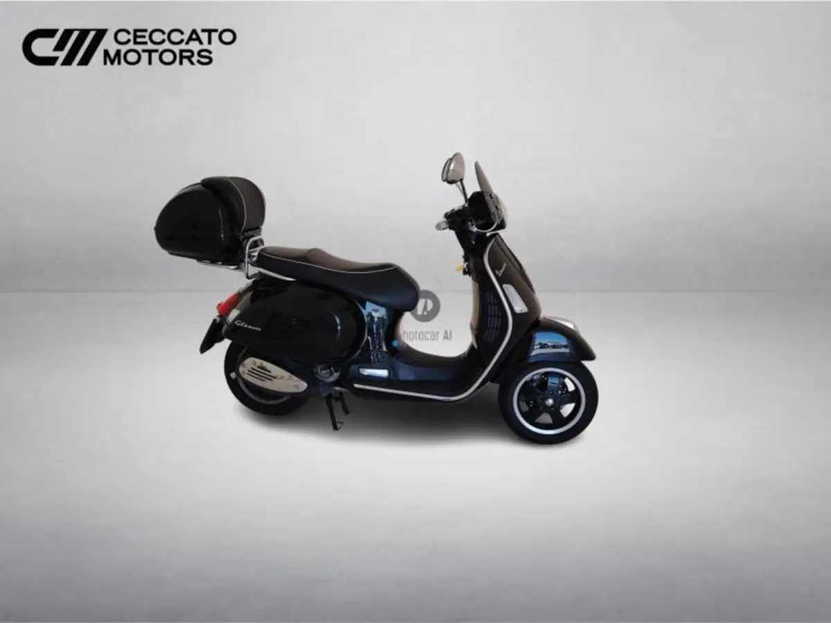 Vespa GTS 300 Super (2008 - 16) (3)