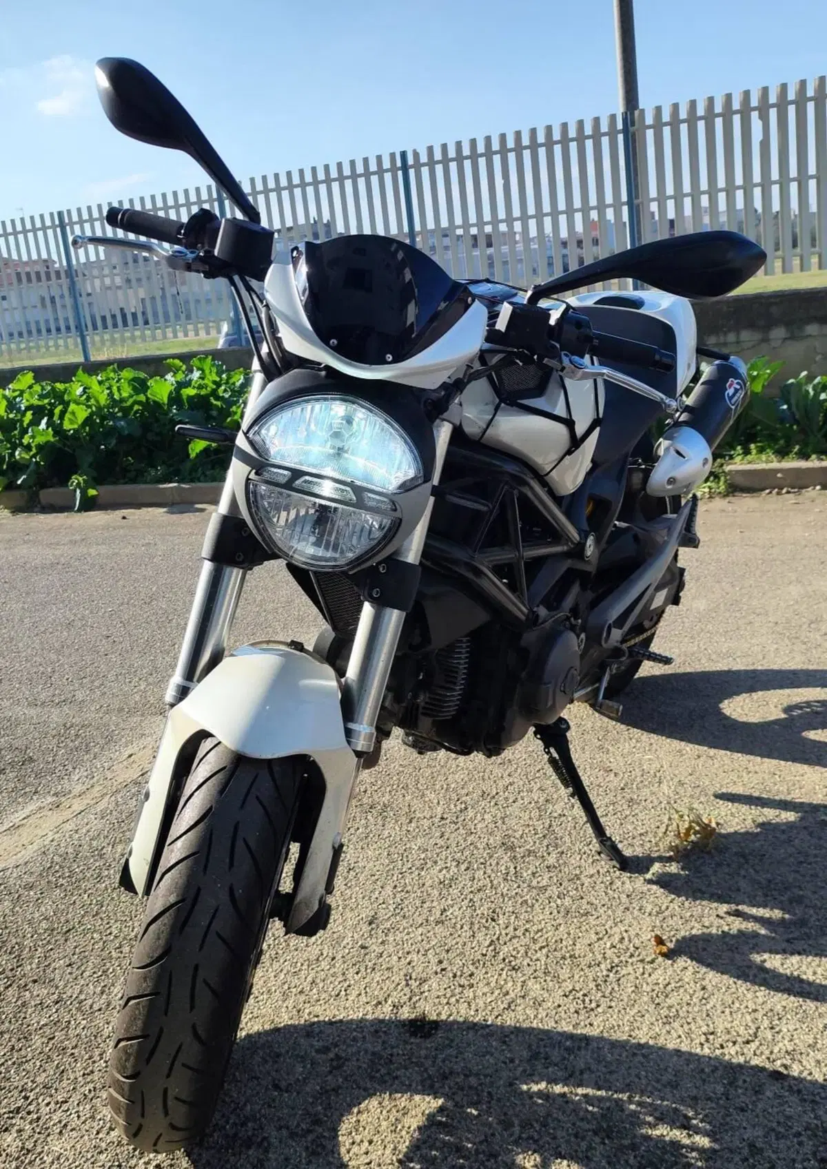 Ducati Monster 696 Plus (2007 - 14) (2)