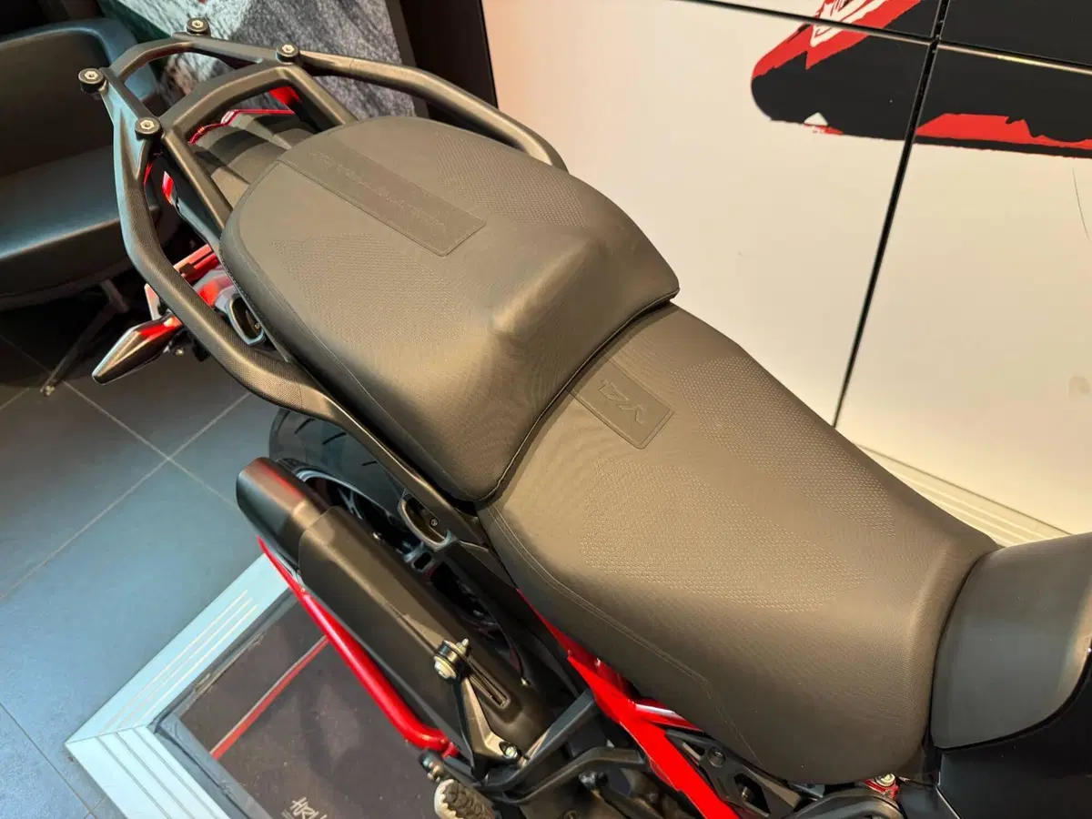Ducati Multistrada V4 Pikes Peak (2025 - 26) (5)