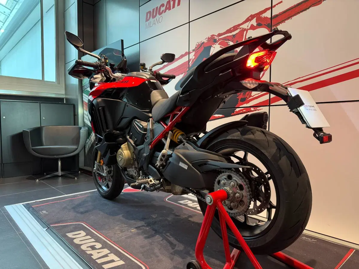 Ducati Multistrada V4 Pikes Peak (2025 - 26) (9)