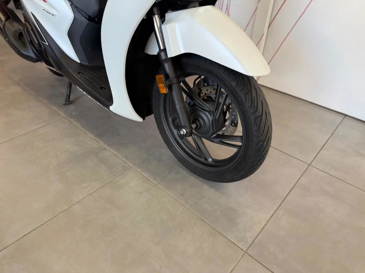 Honda SH 150i Sport (2024 - 25) (7)