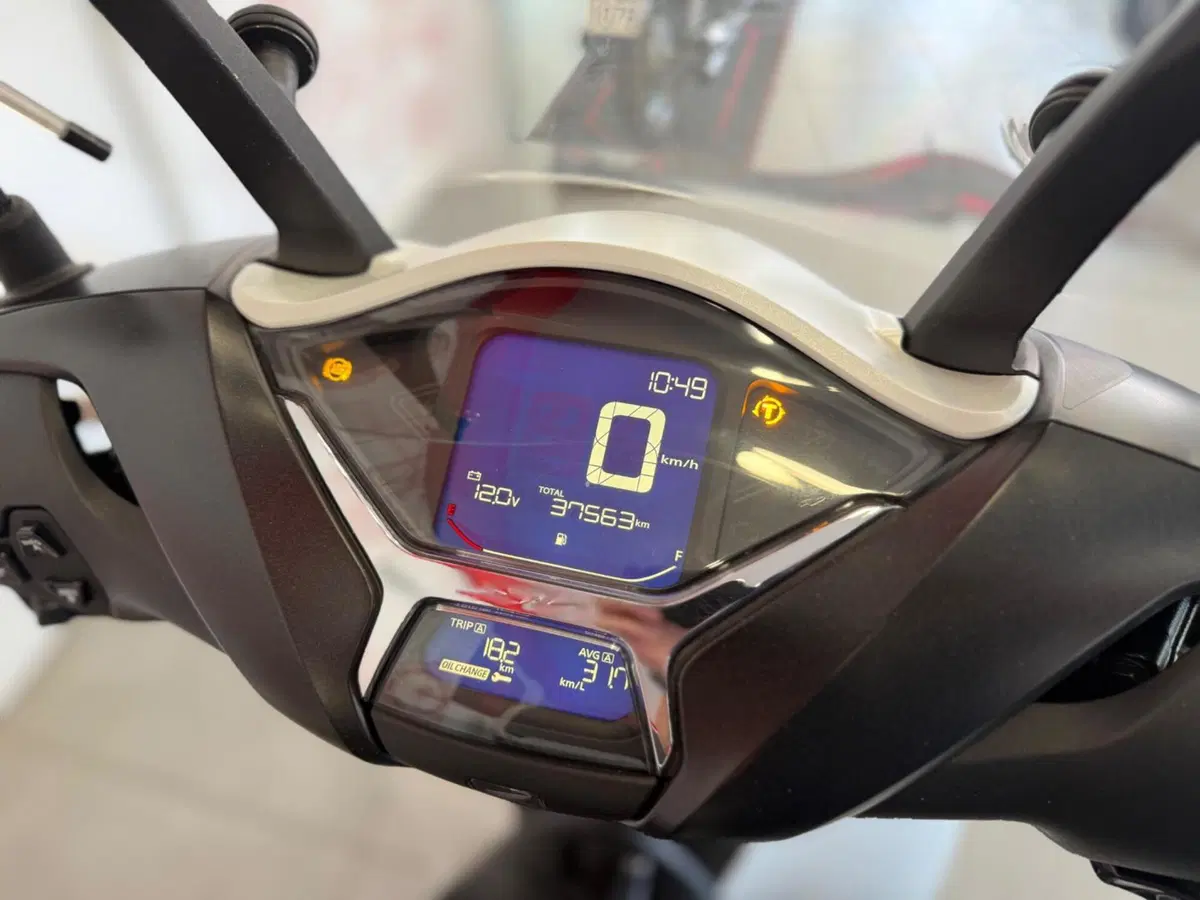 Honda SH 150i Sport (2024 - 25) (6)