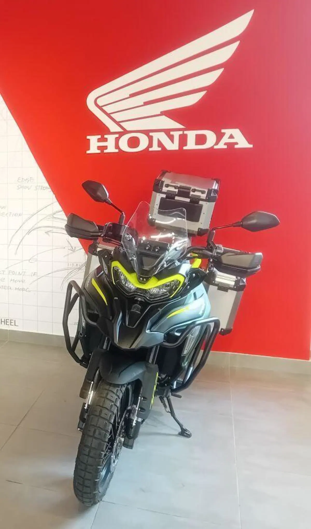 Benelli TRK 702X (2026) (3)