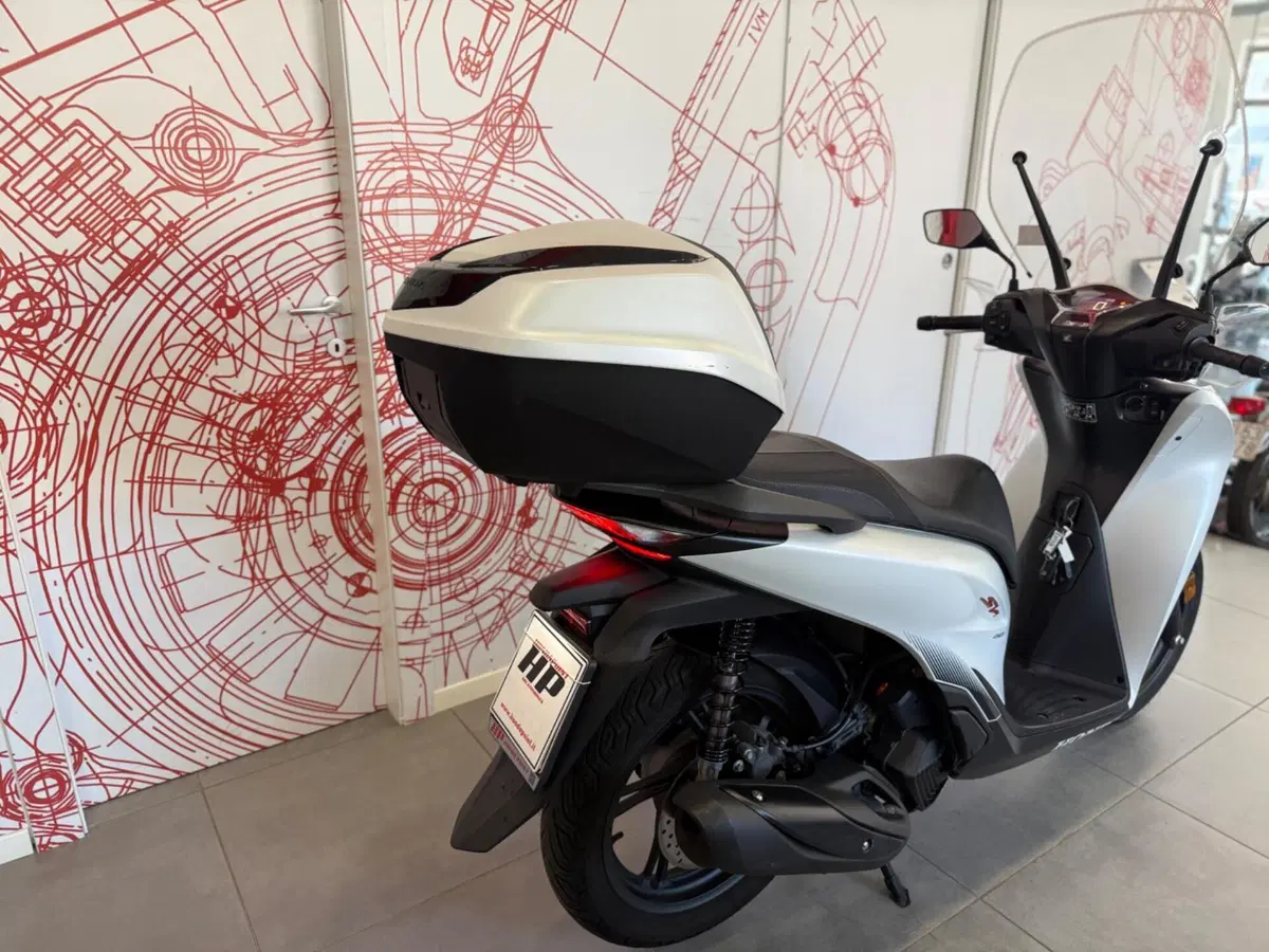 Honda SH 150i Sport (2024 - 25) (10)