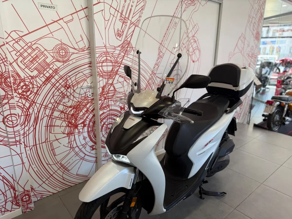 Honda SH 150i Sport (2024 - 25) (12)