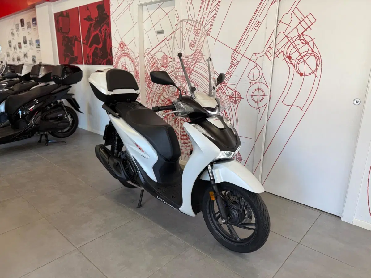 Honda SH 150i Sport (2024 - 25) (2)