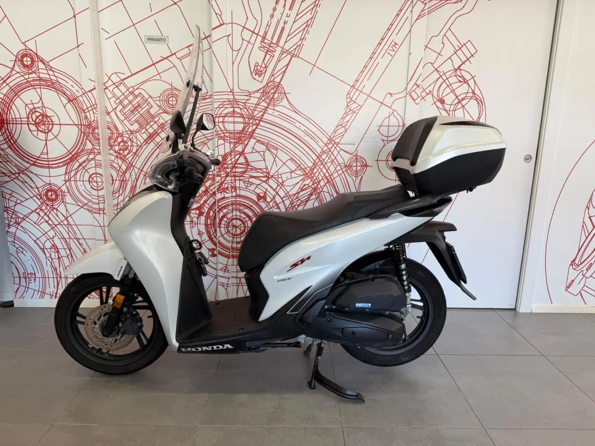 Honda SH 150i Sport (2024 - 25) (4)