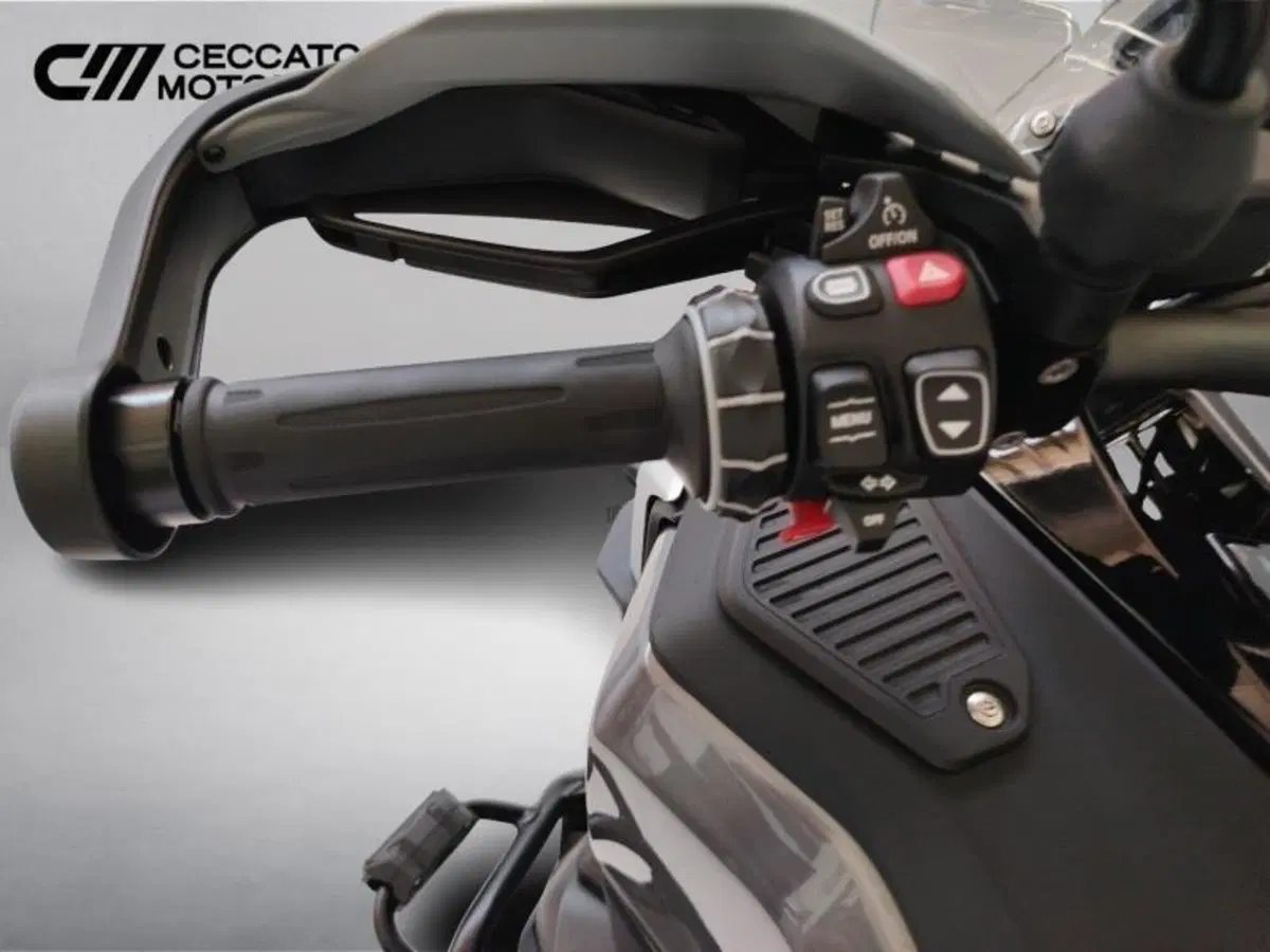 Bmw R 1300 GS Adventure Triple Black (2025 - 26) (12)