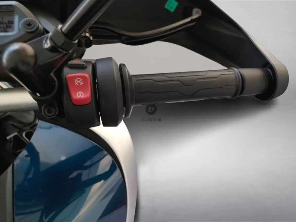 CFMOTO 800MT Touring (2022 - 26) (12)