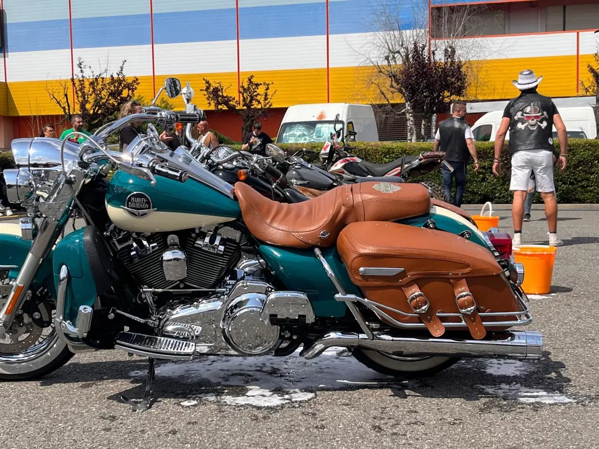 Harley-Davidson 1584 Road King Classic (2007 - 11) - FLHRCI (6)