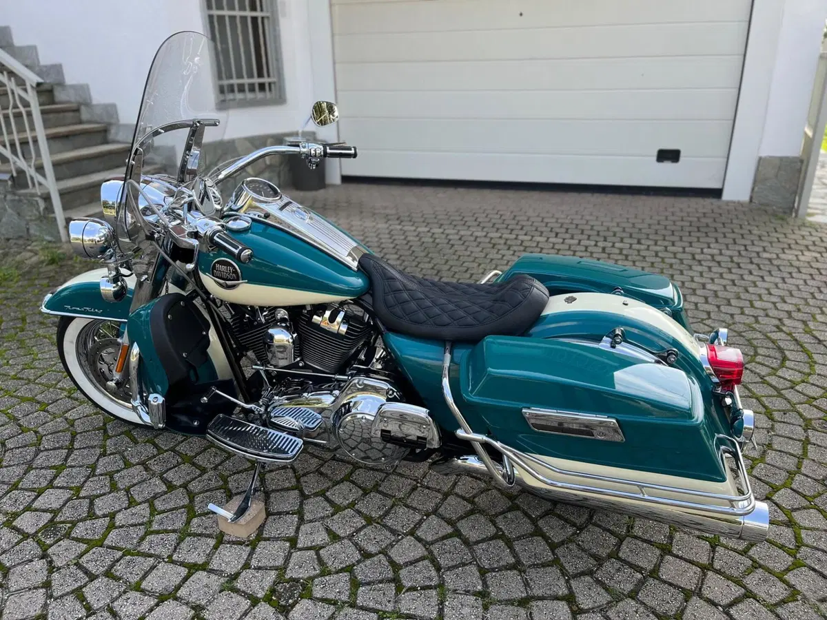 Harley-Davidson 1584 Road King Classic (2007 - 11) - FLHRCI (11)